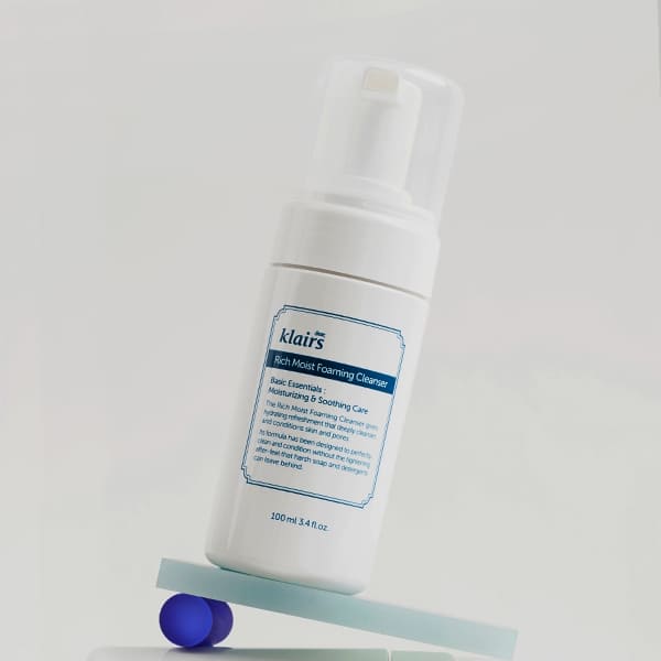 Dear Klairs - Rich Moist Foaming Cleanser